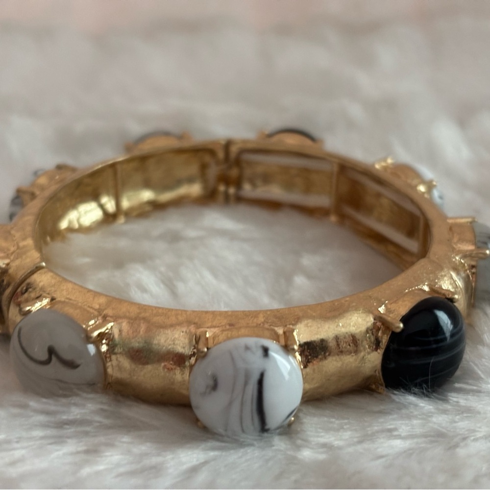 Elegant Gold and Black Bracelet
